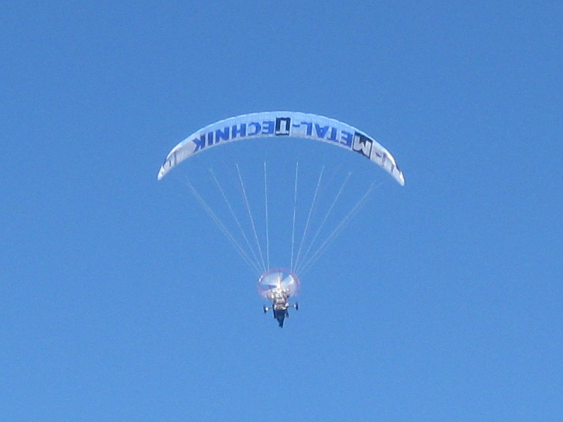 PARAMOTOR 03