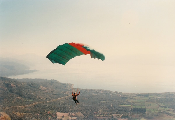 parasynantisi-1990-2