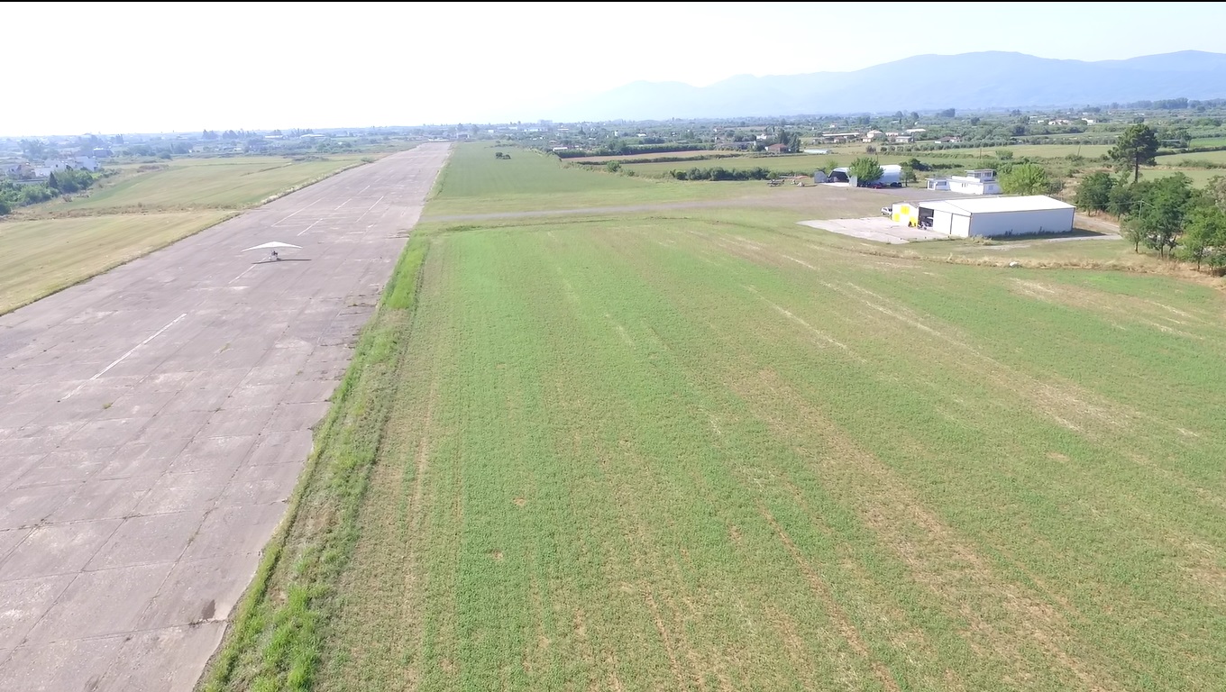 Κεντρικοί χώροι στο Αεροδρόμιο 07 agrinio airport panoramic view