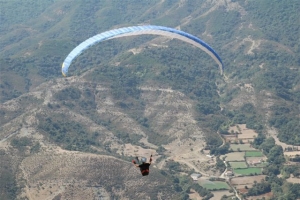 Τελικός Πανελληνίου Πρωταθλήματος Αλεξιπτώτου Πλαγιάς Εμπεσός Βάλτου 5 -6 &amp; 7 Σεπτεμβρίου 2008